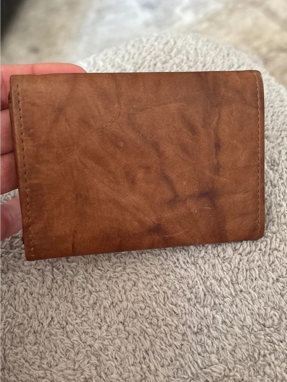 Vintage Men’s Genuine Cowhide Leather Bifold Wallet Brown Moose Mountain Embosse